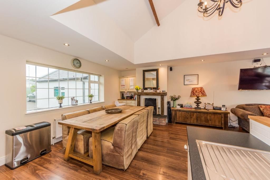 Дома для отпуска Ardkilly Ridge, Kinsale Town,Sleeps 8 Кинсейл-117