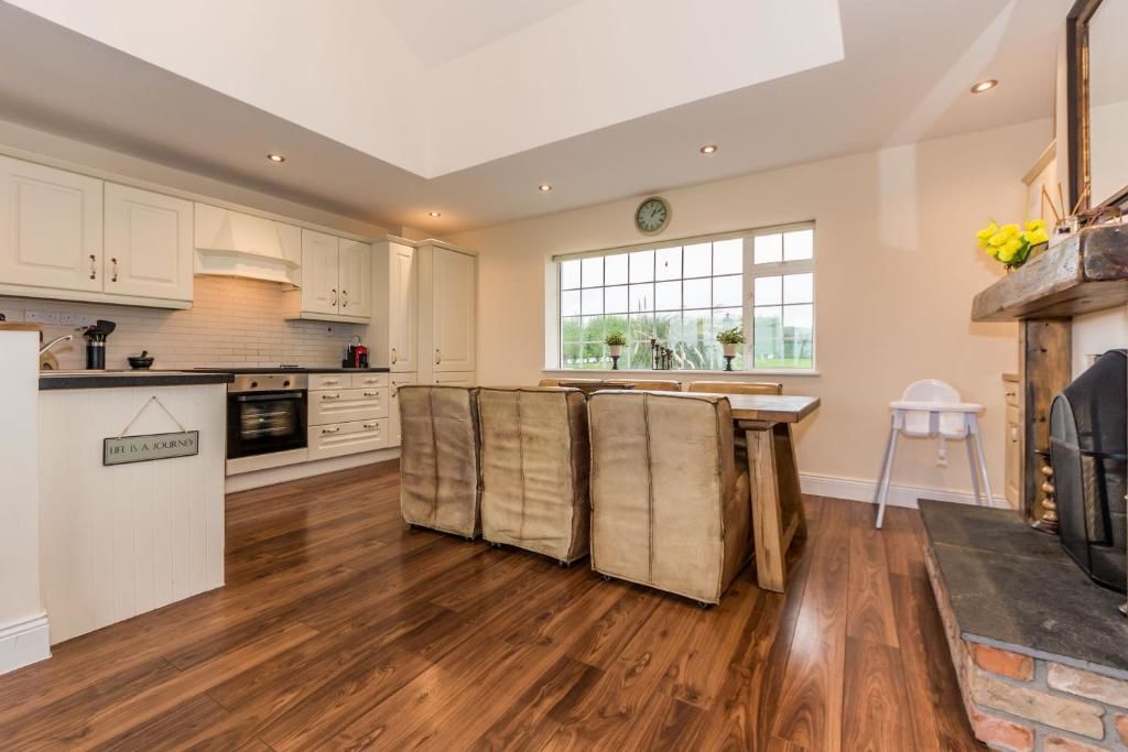 Дома для отпуска Ardkilly Ridge, Kinsale Town,Sleeps 8 Кинсейл-121