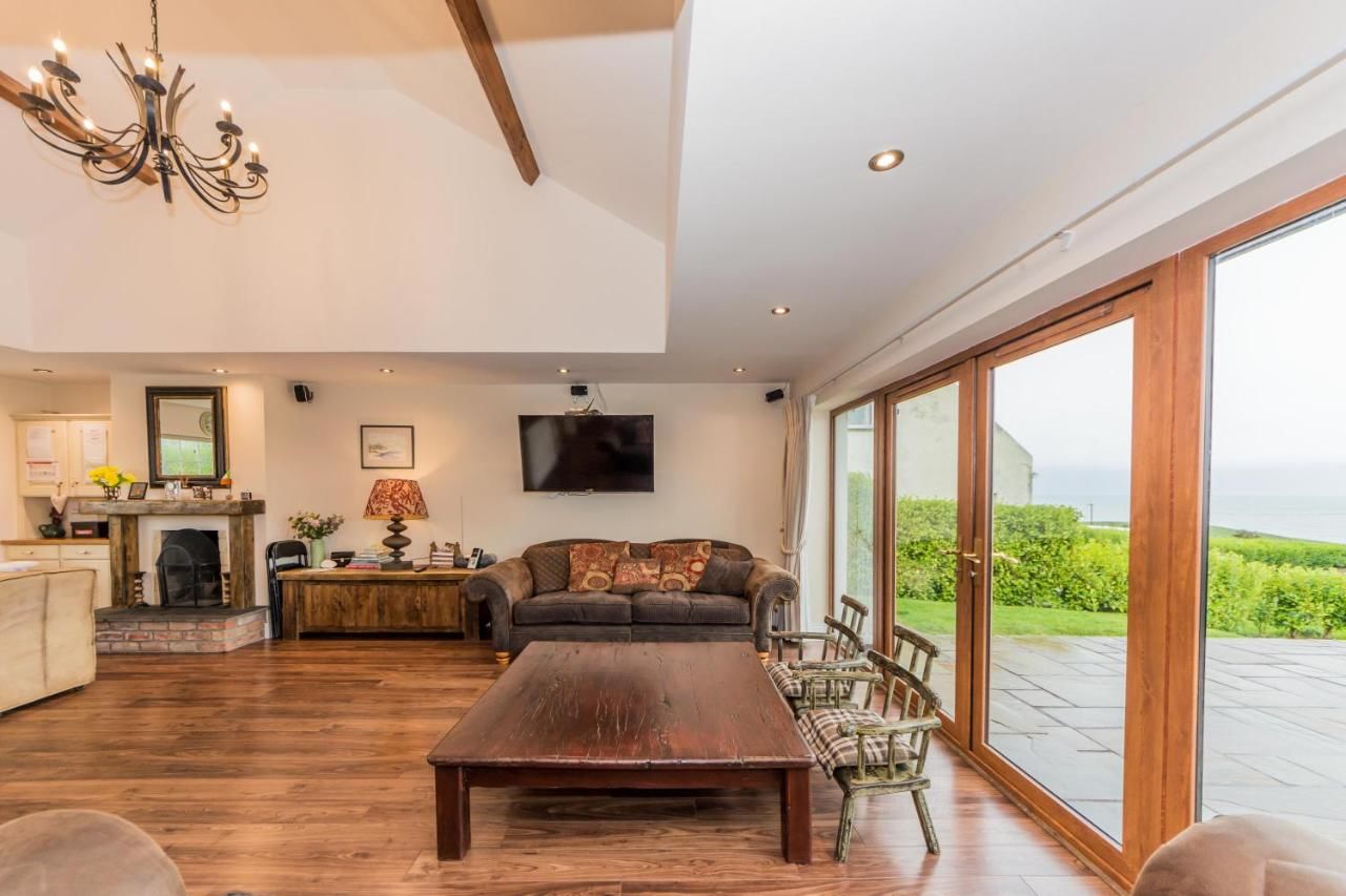 Дома для отпуска Ardkilly Ridge, Kinsale Town,Sleeps 8 Кинсейл