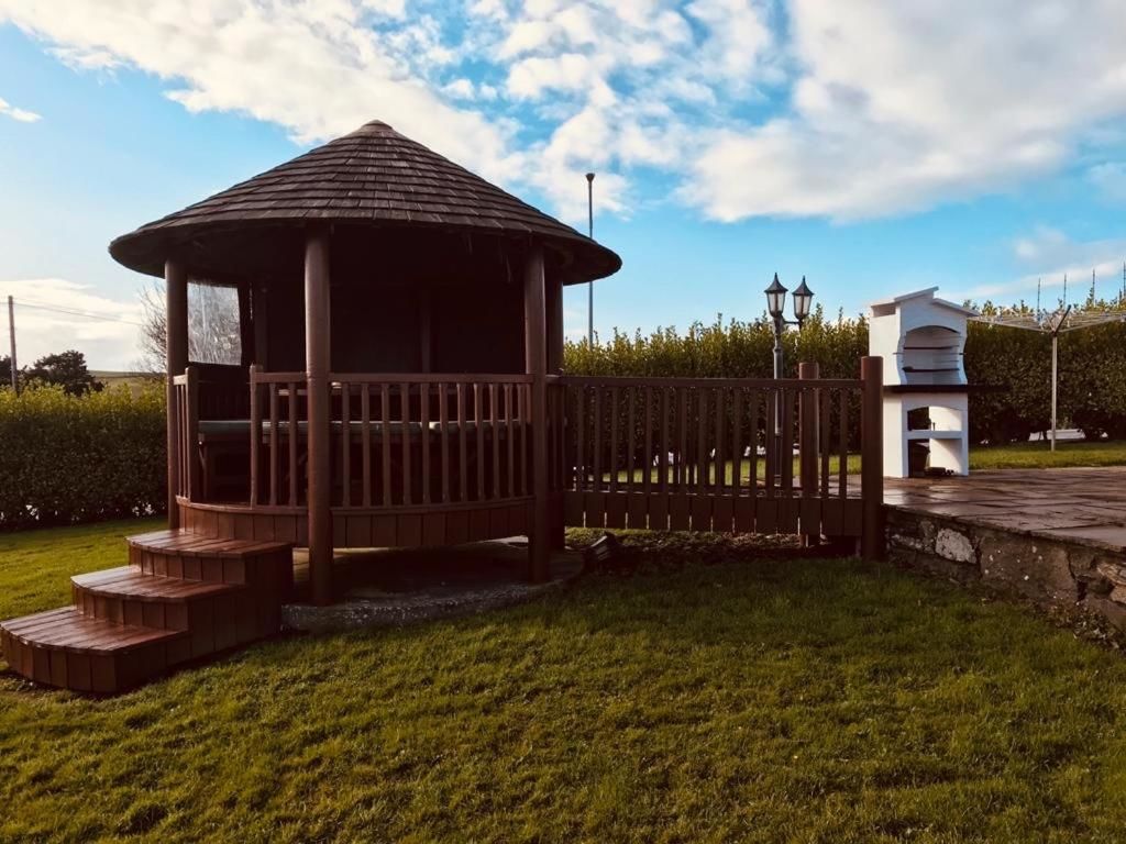 Дома для отпуска Ardkilly Ridge, Kinsale Town,Sleeps 8 Кинсейл