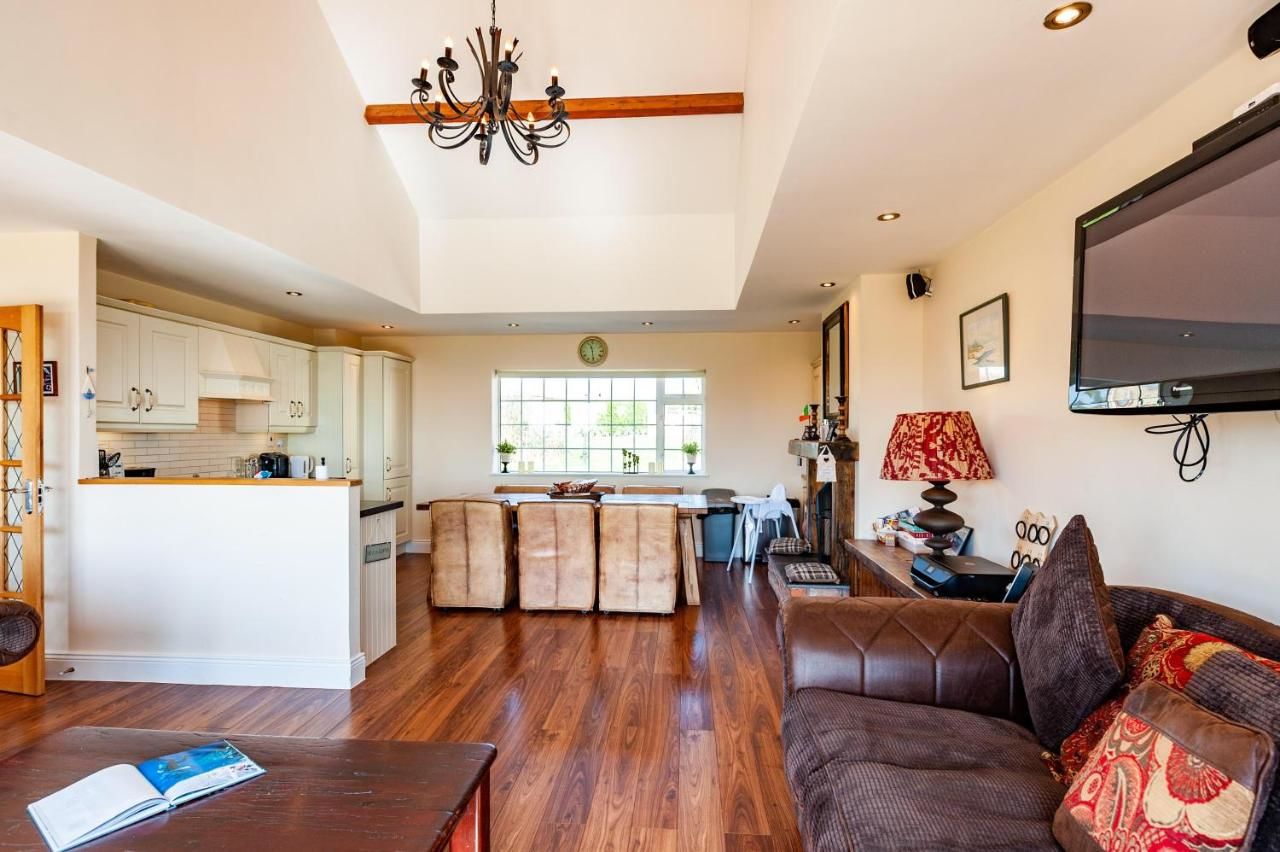 Дома для отпуска Ardkilly Ridge, Kinsale Town,Sleeps 8 Кинсейл-45